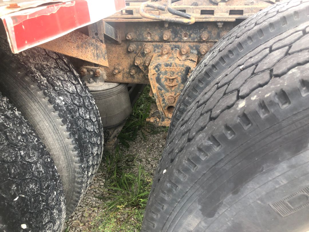 1999 VOLVO VNL64T770 - Image 31